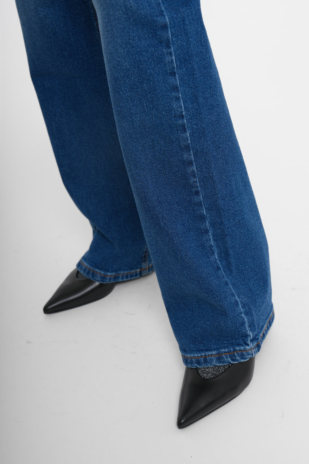 Vera Cam Shoe - black