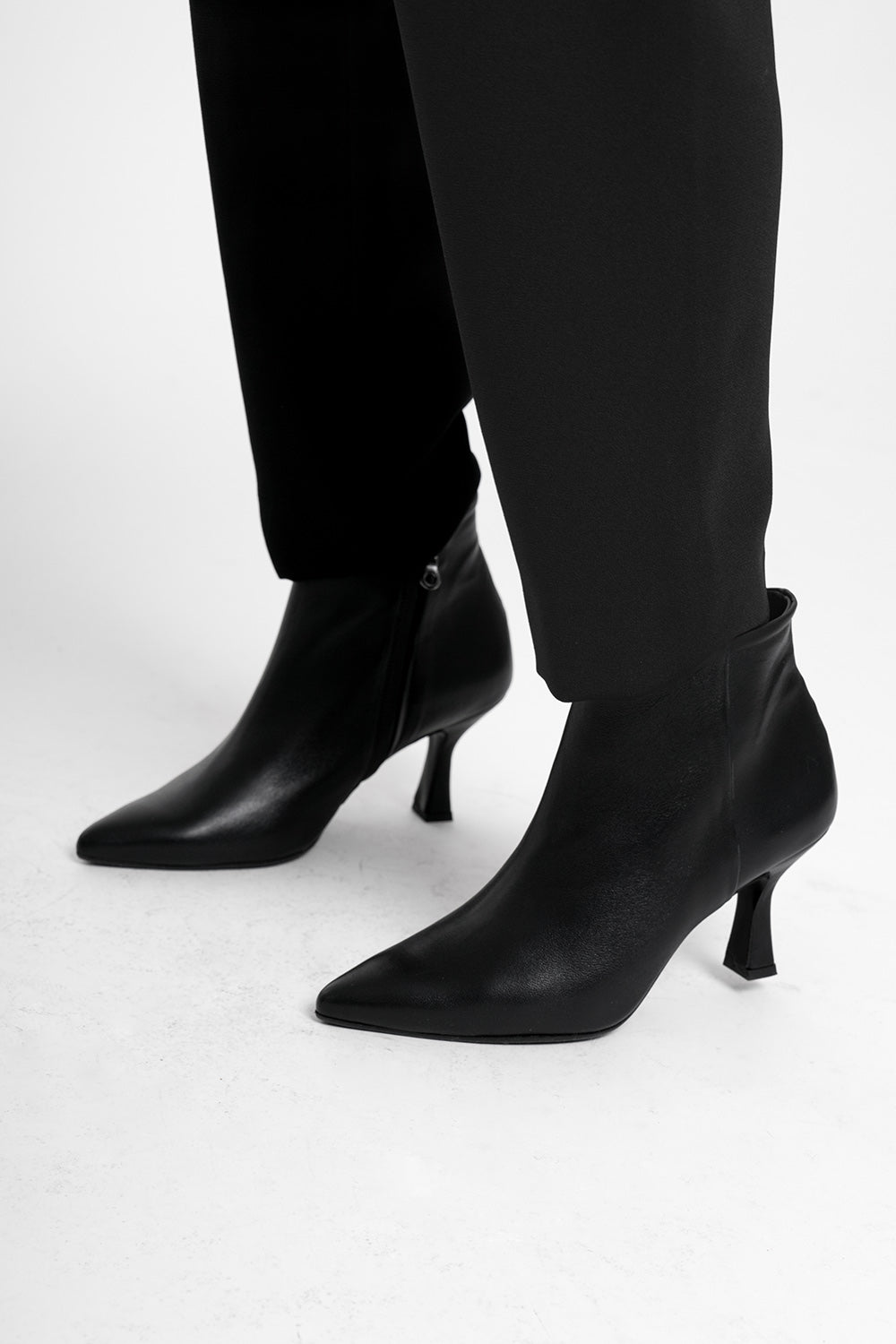 Martina Nap Boots - black