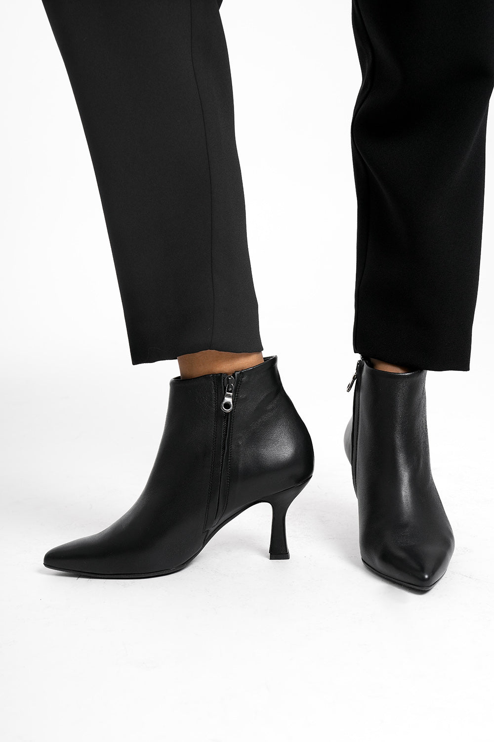 Martina Nap Boots - black