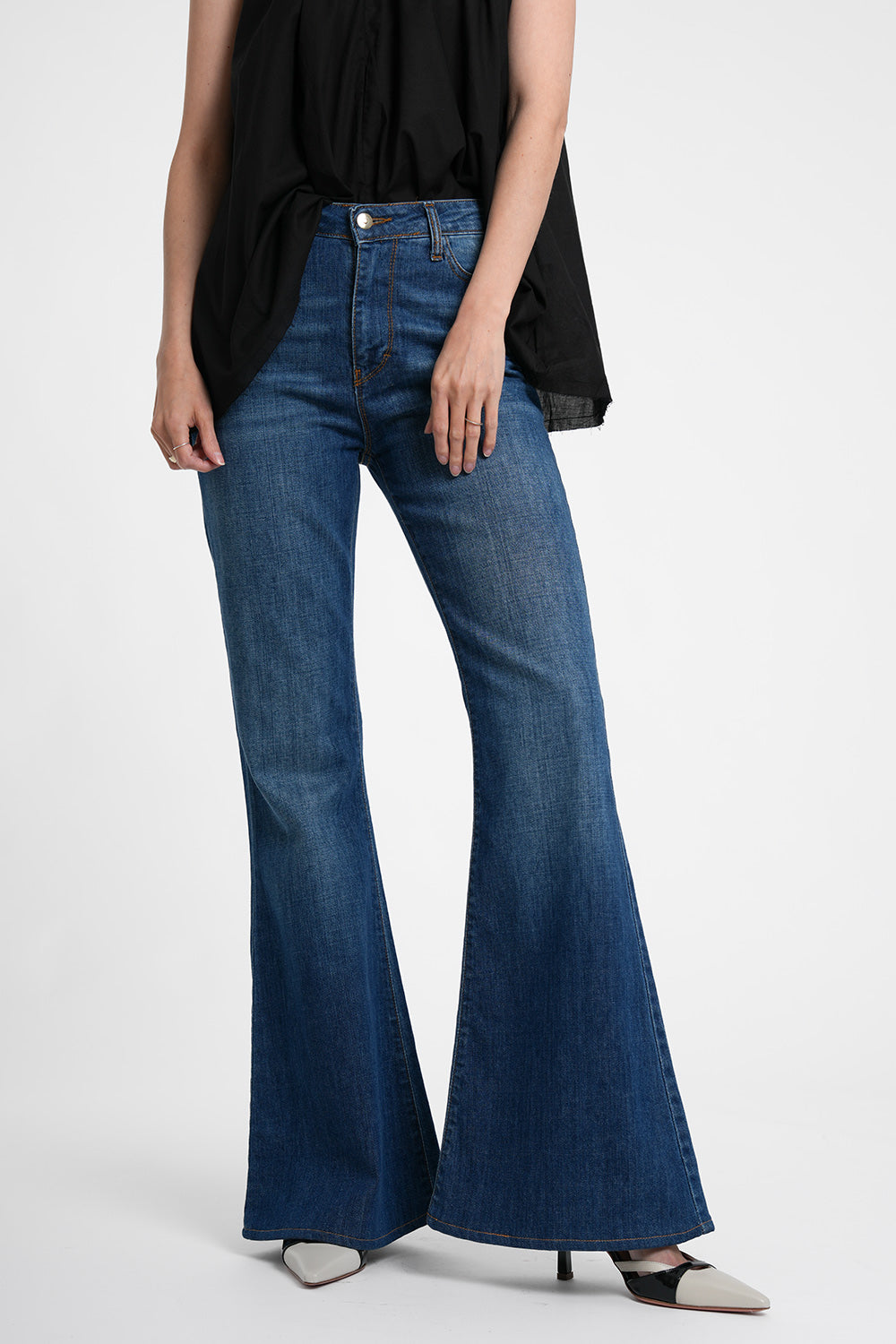 Jean Barcelona - light blue