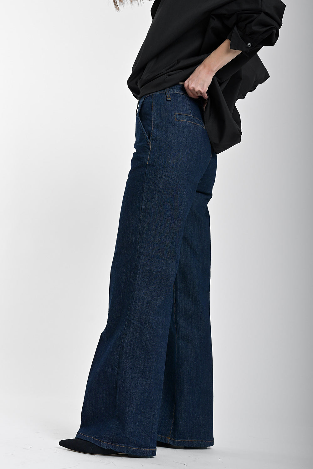 Jean Paris - dark blue