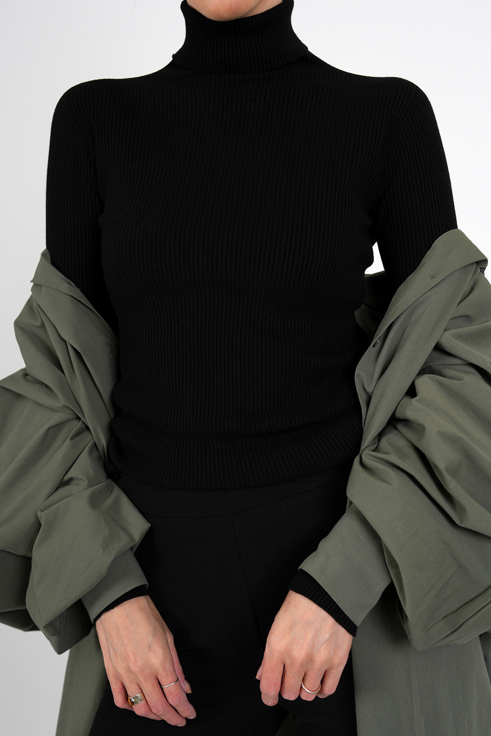 Klara Pull - black