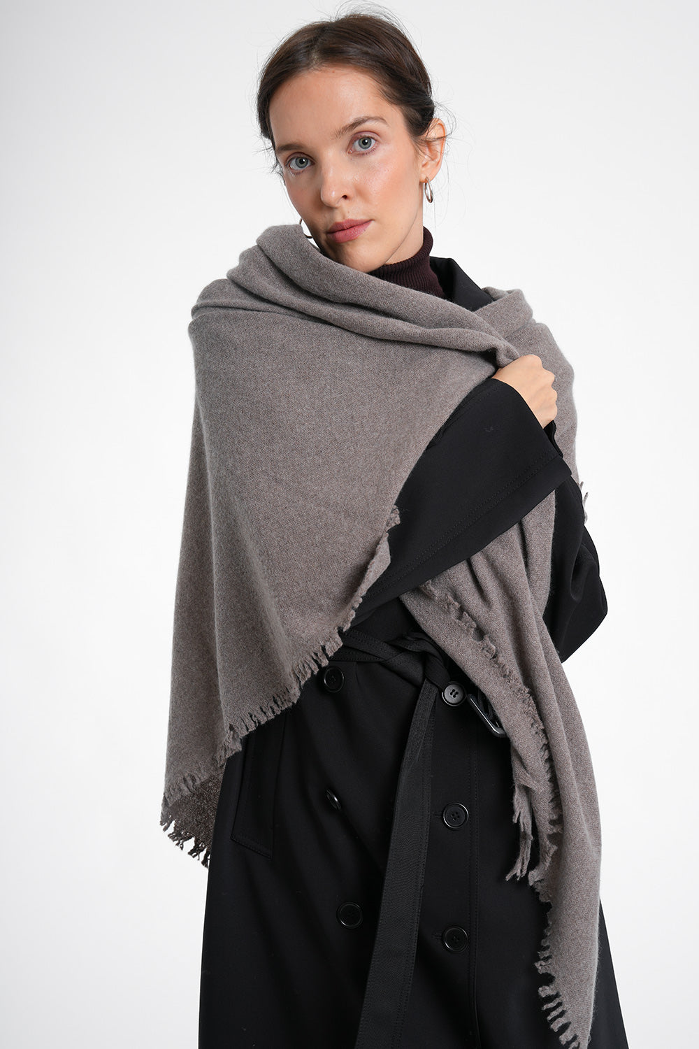 Quelara Wool Stola - taupe
