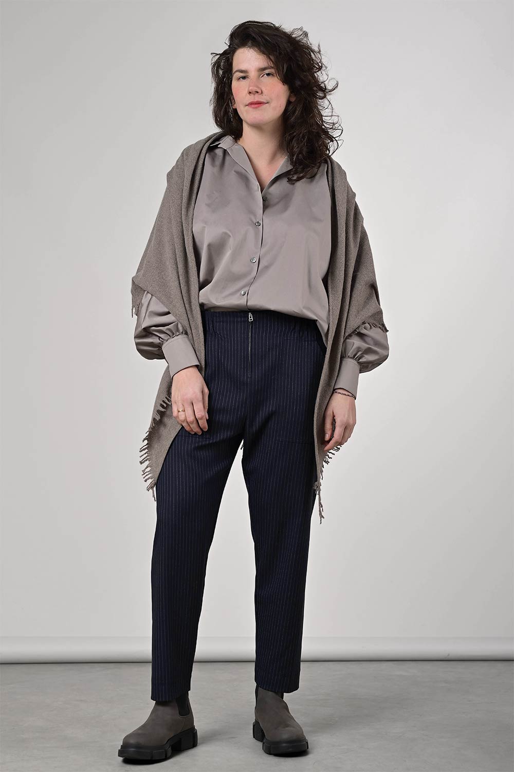 Quelara Wool Stola - taupe